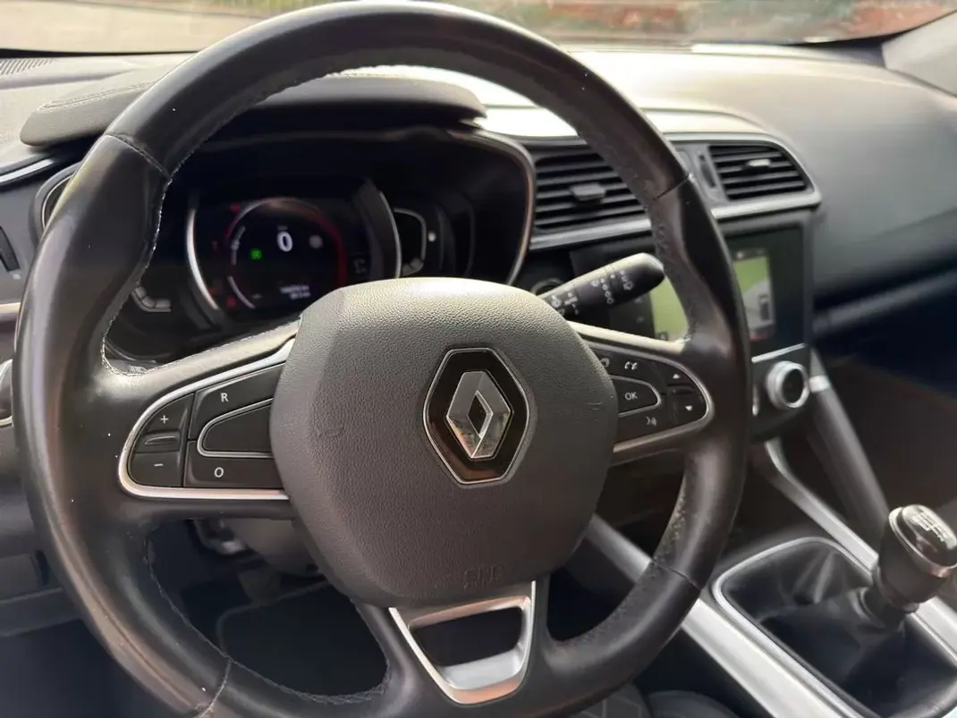Renault Kadjar 2020 - 16900 EUR, 106065 km - AUTO.MOTO.pt - 106065km - foto 12 de 25
