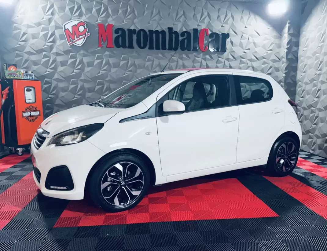 Peugeot 108 2015 - 8990 EUR, 90785 km - AUTO.MOTO.pt - 90785km - foto 14 de 41