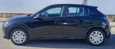 Peugeot e-208 2020 - 15990 EUR, 77600 km - AUTO.MOTO.pt - 77600km - foto 6 de 18