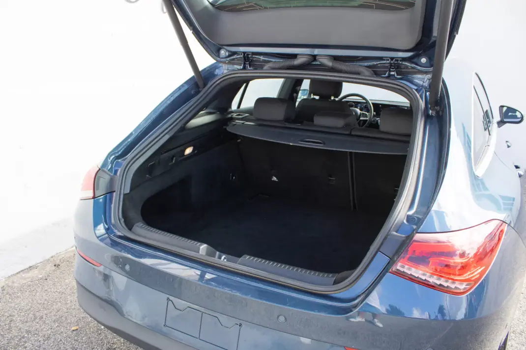 Mercedes-Benz CLA 180 2021 - 20990 EUR, 194000 km - 194000km - foto 10 de 45
