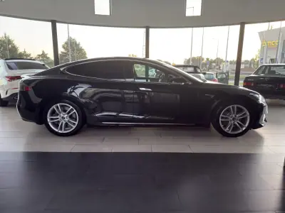 Tesla Model S 2019 - 27990 EUR, 181940 km - AUTO.MOTO.pt - 181940km - foto 27 de 29