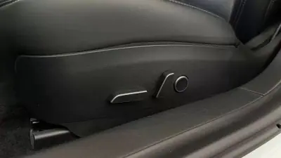 Tesla Model 3 2022 - 29990 EUR, 84000 km - AUTO.MOTO.pt - 84000km - foto 18 de 21
