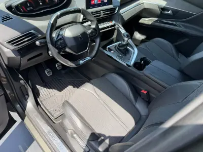 Peugeot 3008 2017 - 16500 EUR, 162000 km - AUTO.MOTO.pt - 162000km - foto 6 de 12