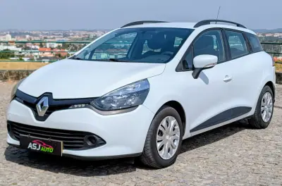 Renault Clio Sport Tourer 2014 - 4900 EUR, 282045 km - AUTO.MOTO.pt - 282045km - foto 4 de 21