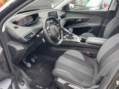 Peugeot 3008 2020 - 17950 EUR, 93626 km - AUTO.MOTO.pt - 93626km - foto 8 de 12