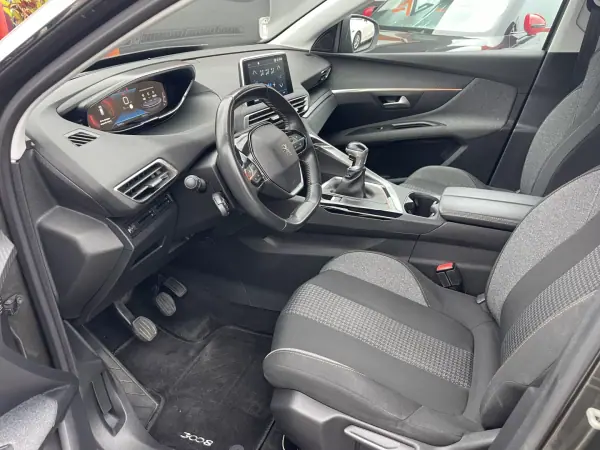 Peugeot 3008 2020 - 17950 EUR, 93626 km - AUTO.MOTO.pt - 93626km - foto 8 de 12