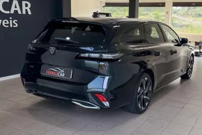 Peugeot 308 SW 2022 - 21500 EUR, 117060 km - AUTO.MOTO.pt - 117060km - foto 5 de 23