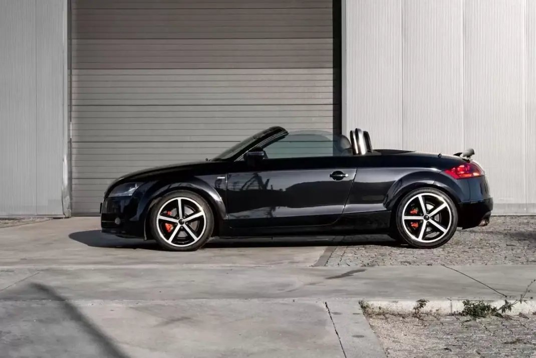 Audi TT Roadster 2008 - 14999 EUR, 240000 km - AUTO.MOTO.pt - 240000km - foto 28 de 29