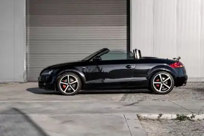 Audi TT Roadster 2008 - 14999 EUR, 240000 km - AUTO.MOTO.pt - 240000km - foto 28 de 29