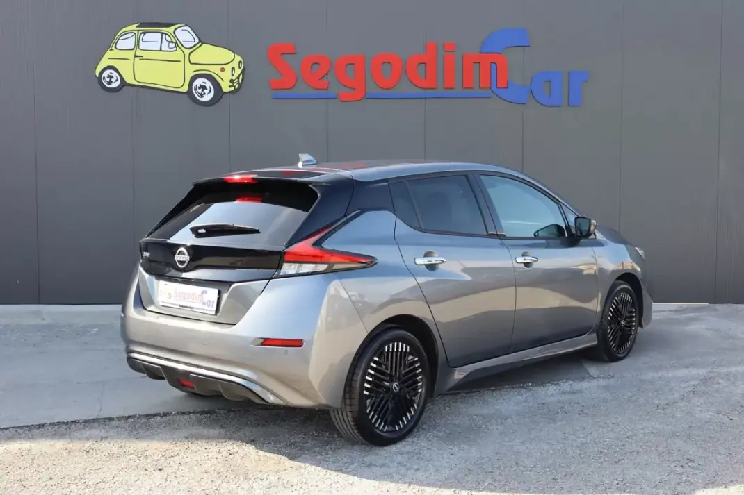 Nissan Leaf 2024 - 19500 EUR, 12816 km - AUTO.MOTO.pt - 12816km - foto 4 de 30