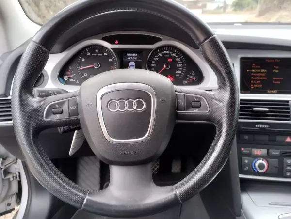 Audi A6 2010 - 10700 EUR, 220000 km - AUTO.MOTO.pt - 220000km - foto 28 de 29