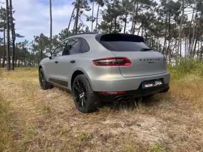 Porsche Macan 2016 - 42900 EUR, 145000 km - AUTO.MOTO.pt - 145000km - foto 5 de 25