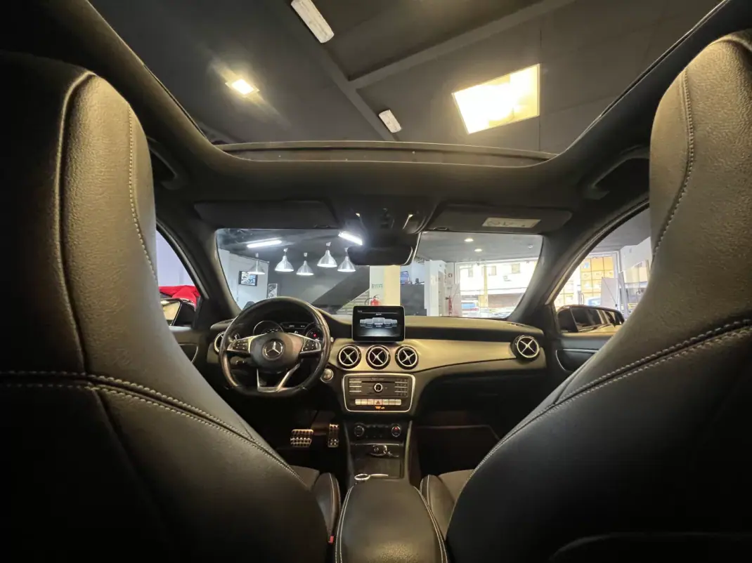 Mercedes-Benz A 180 2017 - 18990 EUR, 140000 km - 140000km - foto 6 de 40