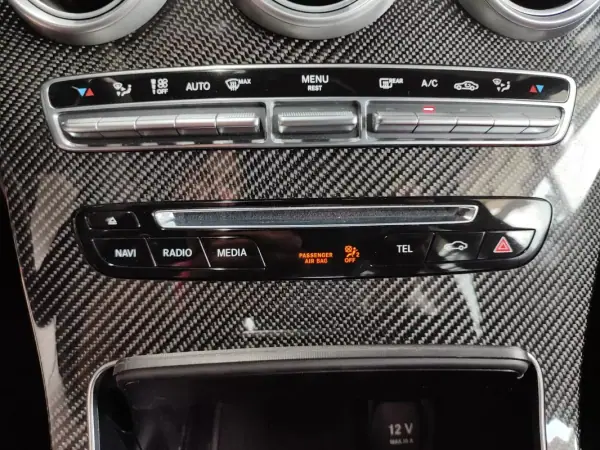 Mercedes-Benz C 63 AMG 2015 - 59500 EUR, 60000 km - AUTO.MOTO.pt - 60000km - foto 34 de 51