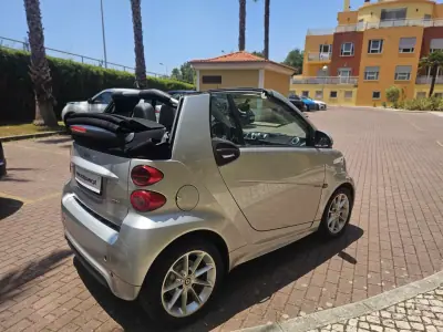 Smart Fortwo Cabrio 2014 - 7980 EUR, 110000 km - AUTO.MOTO.pt - 110000km - foto 8 de 8