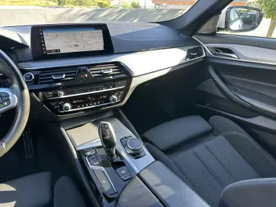 BMW 520 2018 - 28000 EUR, 217000 km - AUTO.MOTO.pt - 217000km - foto 36 de 67