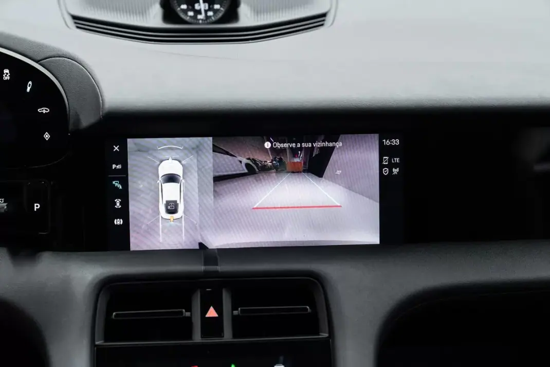 Porsche Taycan 2024 - 84950 EUR, 8000 km - AUTO.MOTO.pt - 8000km - foto 53 de 58