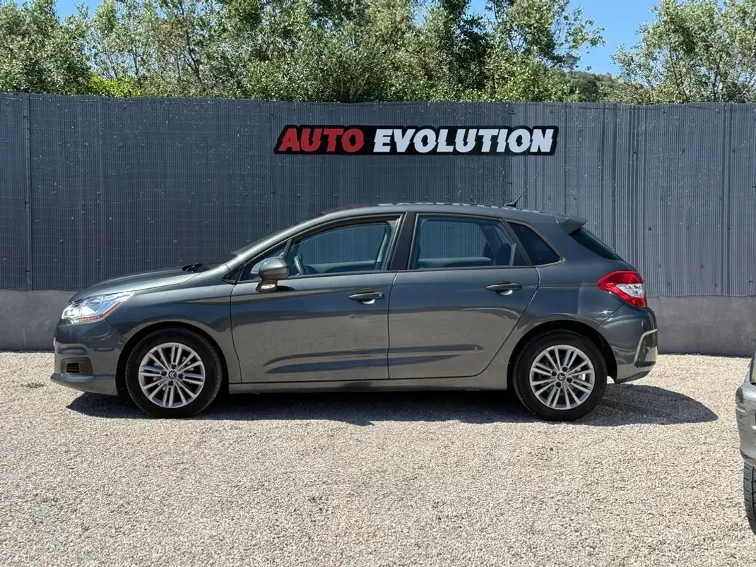 Citroën C4 2011 - 7450 EUR, 179900 km - AUTO.MOTO.pt - 179900km - foto 3 de 6