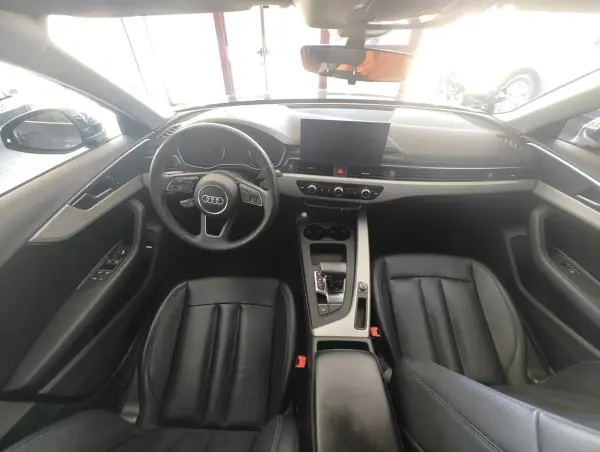 Audi A4 Avant 2021 - 22490 EUR, 149835 km - AUTO.MOTO.pt - 149835km - foto 8 de 15