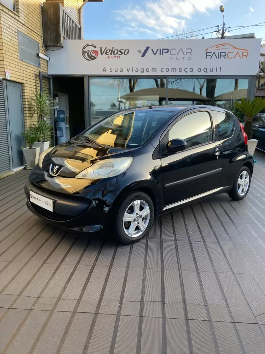 Peugeot 107 2008 - 4500 EUR, 171000 km - AUTO.MOTO.pt - 171000km - foto 1 de 17