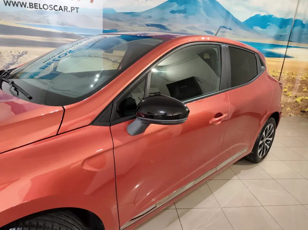 Renault Clio 2019 - 12300 EUR, 62000 km - 62000km - foto 6 de 22