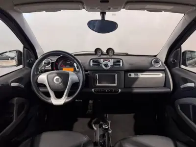 Smart ForTwo Coupé 2013 - 12500 EUR, 118671 km - AUTO.MOTO.pt - 118671km - foto 7 de 48