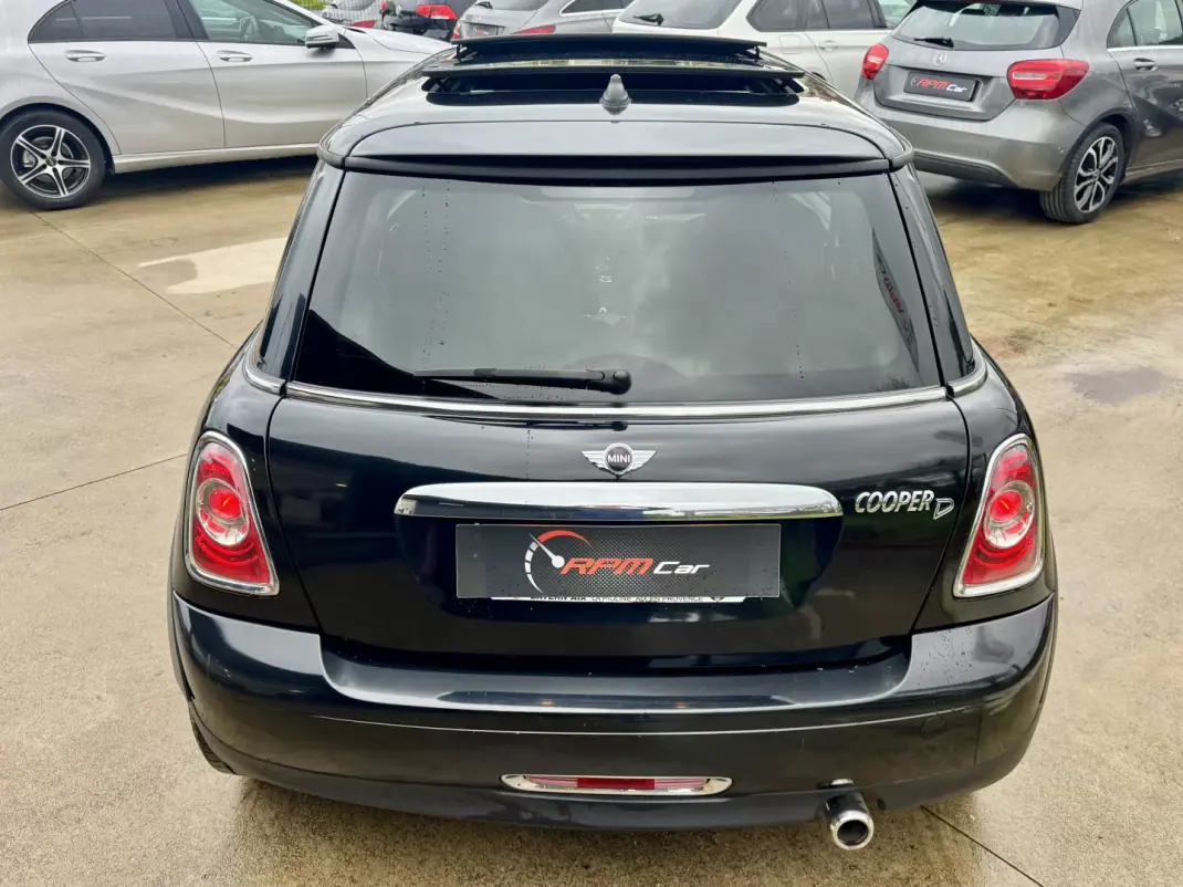 MINI Cooper 2013 - 9999 EUR, 170000 km - AUTO.MOTO.pt - 170000km - foto 15 de 25