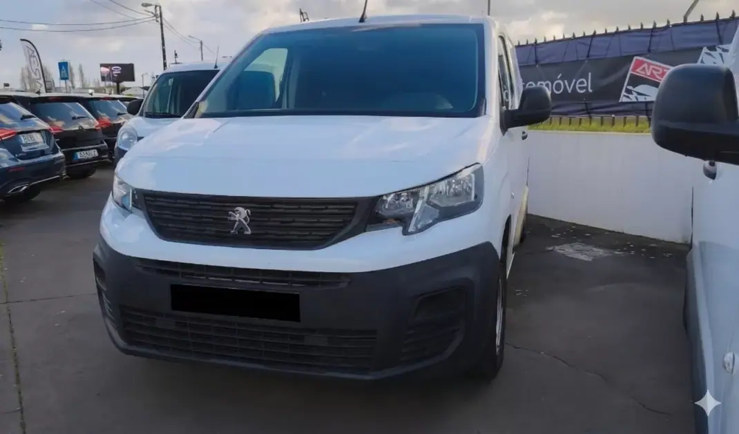 Peugeot 2021 - 13990 EUR, 106734 km - AUTO.MOTO.pt - 106734km - foto 1 de 4