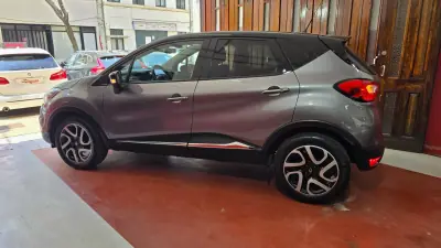 Renault Captur 2016 - 10490 EUR, 58907 km - AUTO.MOTO.pt - 58907km - foto 8 de 46