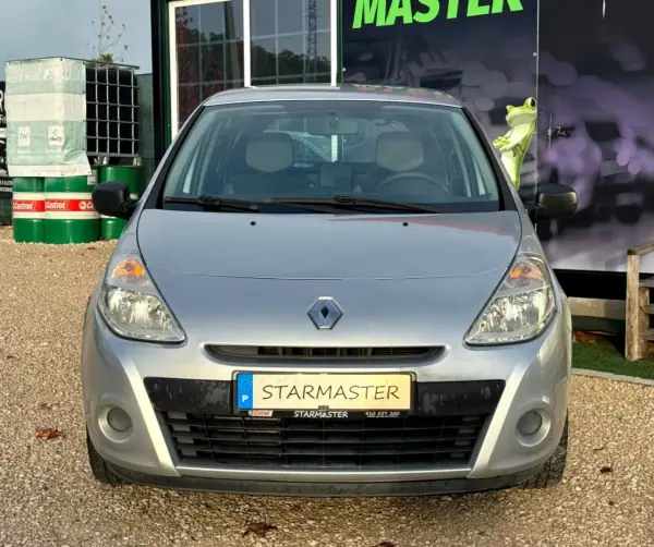 Renault Clio 2009 - 4280 EUR, 290626 km - AUTO.MOTO.pt - 290626km - foto 2 de 16