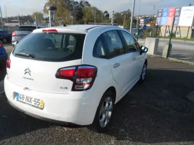 Citroën C3 2013 - 10500 EUR, 157030 km - AUTO.MOTO.pt - 157030km - foto 5 de 11