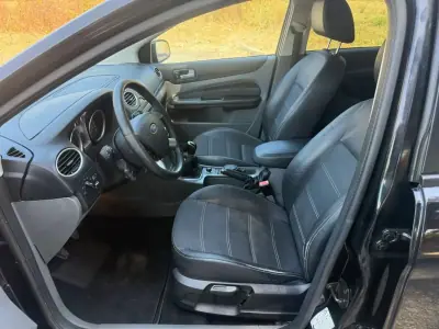 Ford Focus SW 2009 - 5990 EUR, 166000 km - AUTO.MOTO.pt - 166000km - foto 7 de 25