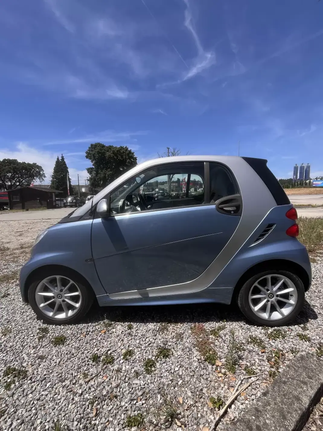 Smart ForTwo Coupé 2013 - 7250 EUR, 167700 km - 167700km - foto 2 de 18