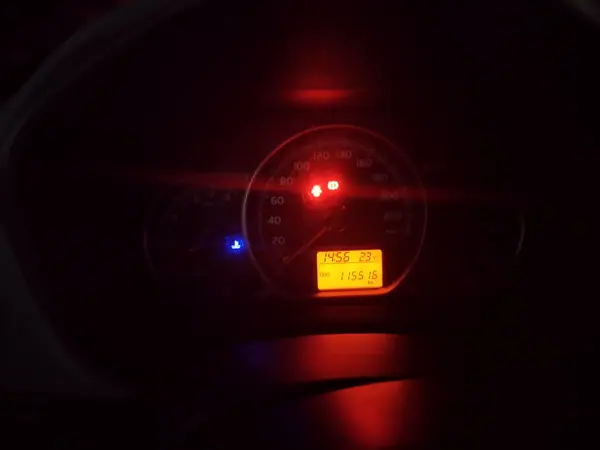 Toyota Yaris 2016 - 10500 EUR, 116000 km - 116000km - foto 8 de 11