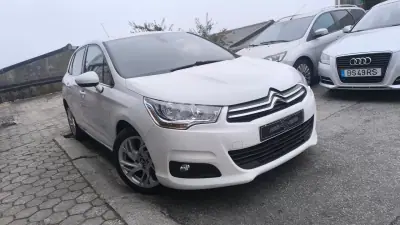 Citroën C4 2012 - 8900 EUR, 180000 km - AUTO.MOTO.pt - 180000km - foto 23 de 24