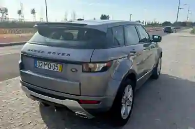 Land Rover Range Rover Evoque 2012 - 13950 EUR, 293061 km - 293061km - foto 2 de 9