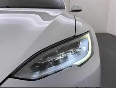 Tesla Model S 2018 - 25900 EUR, 240392 km - AUTO.MOTO.pt - 240392km - foto 10 de 37
