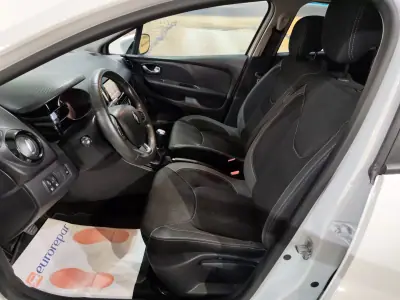 Renault Clio 2017 - 9950 EUR, 94000 km - AUTO.MOTO.pt - 94000km - foto 10 de 22