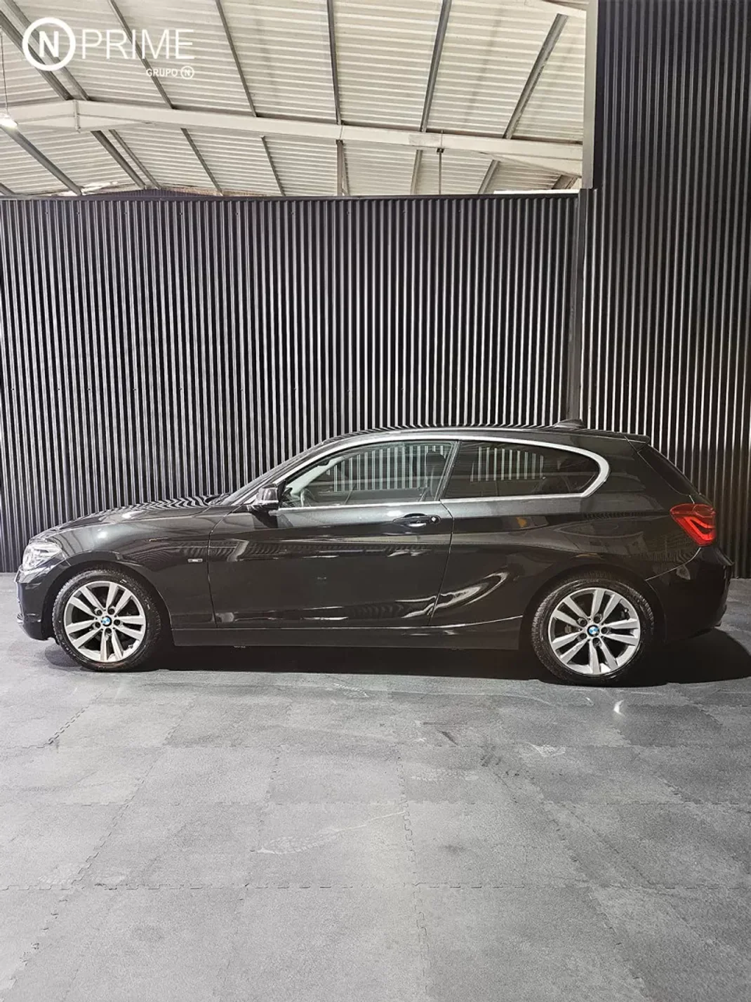 BMW 116 2016 - 17500 EUR, 145000 km - AUTO.MOTO.pt - 145000km - foto 14 de 26