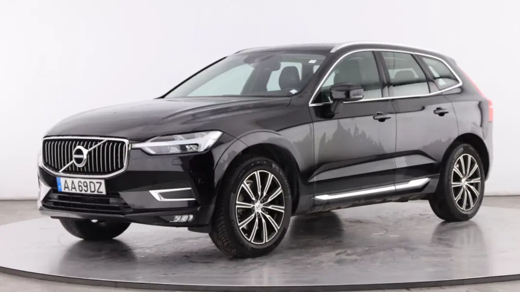 Volvo XC 60 2020 - 34999 EUR, 59321 km - AUTO.MOTO.pt - 59321km - foto 1 de 8