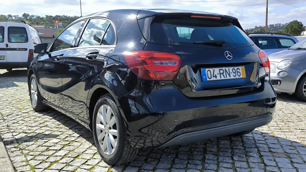 Mercedes-Benz A 160 2016 - 15450 EUR, 127940 km - AUTO.MOTO.pt - 127940km - foto 6 de 9