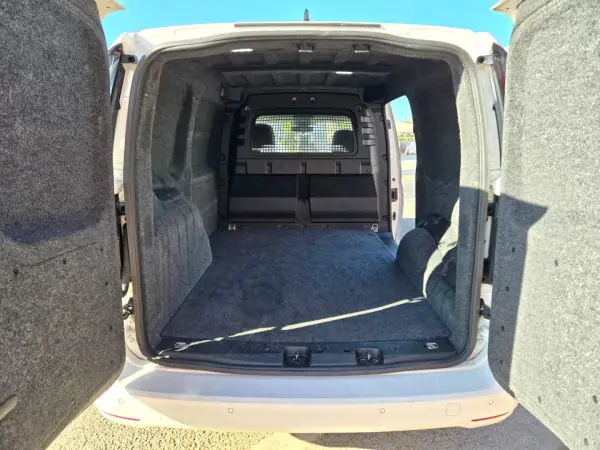 VW Caddy 2021 - 20950 EUR, 214034 km - 214034km - foto 9 de 10