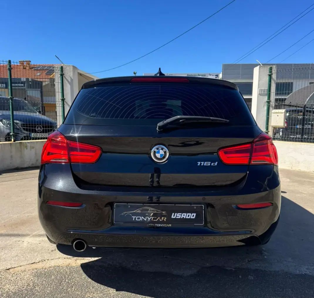 BMW 116 2019 - 19350 EUR, 119000 km - AUTO.MOTO.pt - 119000km - foto 9 de 15