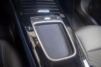 Mercedes-Benz A 250 Limousine 2023 - 31900 EUR, 33000 km - AUTO.MOTO.pt - 33000km - foto 14 de 14