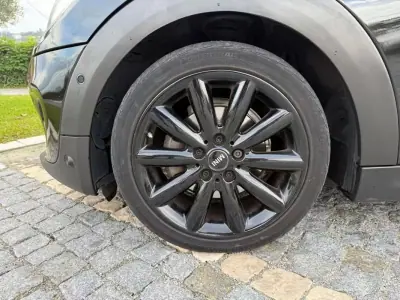 MINI Cooper 2017 - 14999 EUR, 131500 km - AUTO.MOTO.pt - 131500km - foto 19 de 30