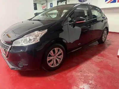 Peugeot 208 2015 - 6900 EUR, 121164 km - foto 6 de 42