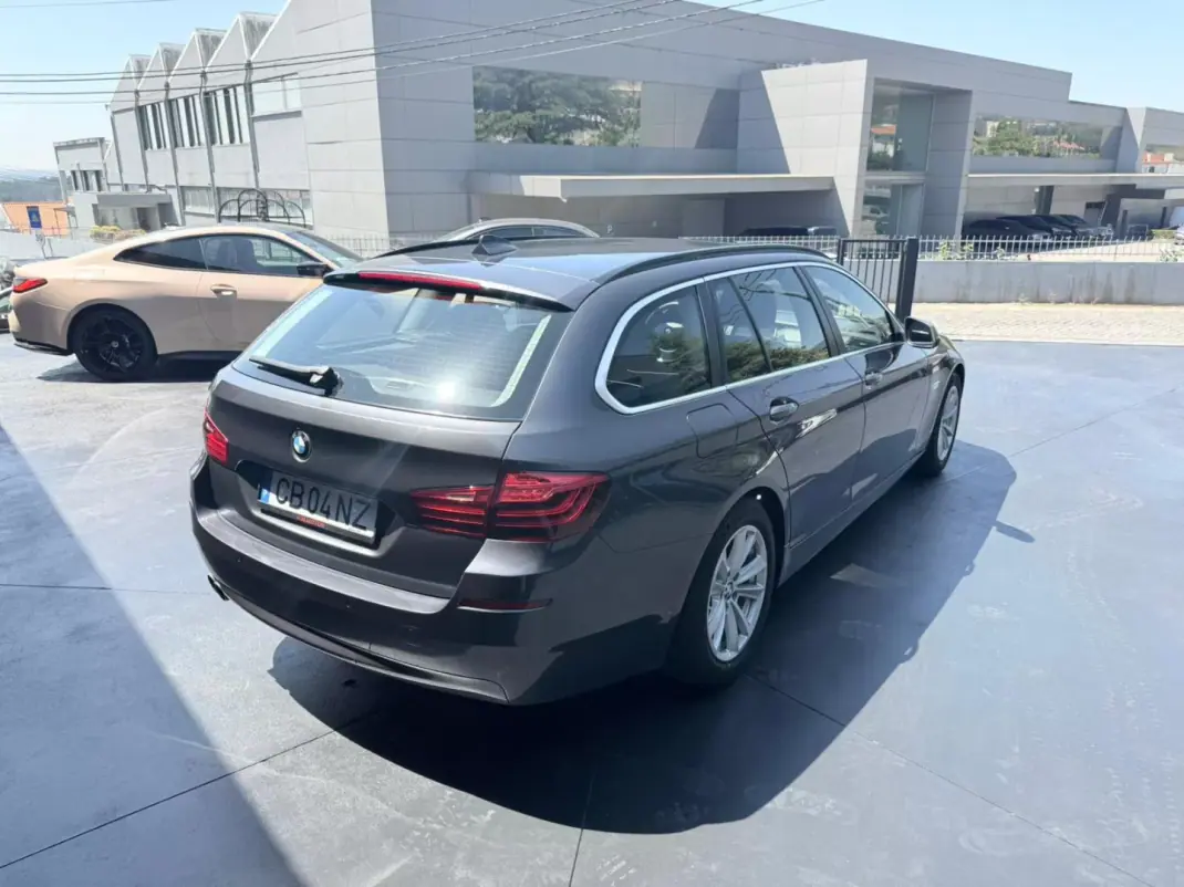 BMW 520 2016 - 20900 EUR, 182000 km - AUTO.MOTO.pt - 182000km - foto 3 de 10