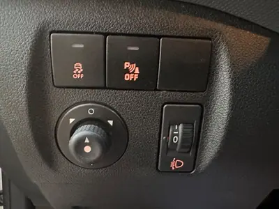Citroën 1.6 HDI IVA Dedutível 2016 - 11500 EUR, 175000 km - AUTO.MOTO.pt - 175000km - foto 22 de 39