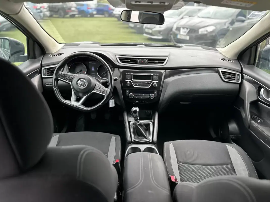 Nissan Qashqai 2018 - 20490 EUR, 79422 km - 79422km - foto 15 de 16