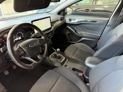 Ford Focus SW 2022 - 13999 EUR, 112017 km - 112017km - foto 11 de 32